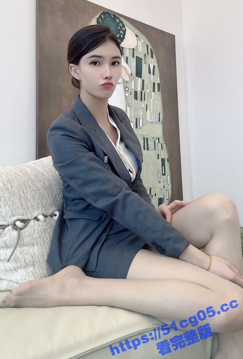 快手网红空姐少妇是邹相关图片