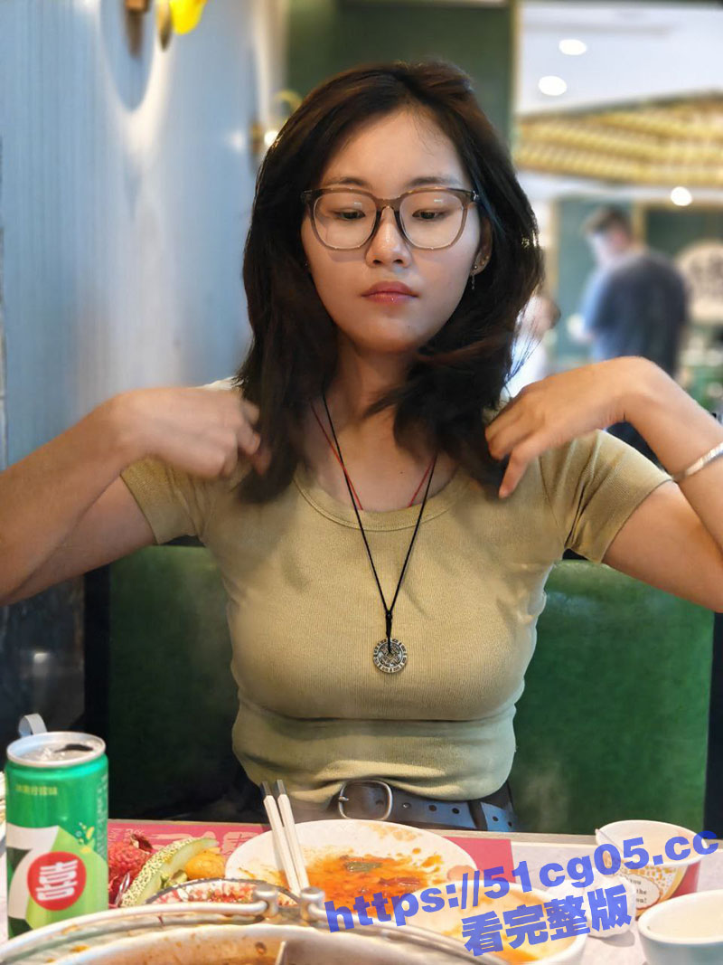 浙江杭州某公司女财务许蕾蕾 被前男友在网上曝光 分手可以必须把你搞臭 妹子遇人不淑啊