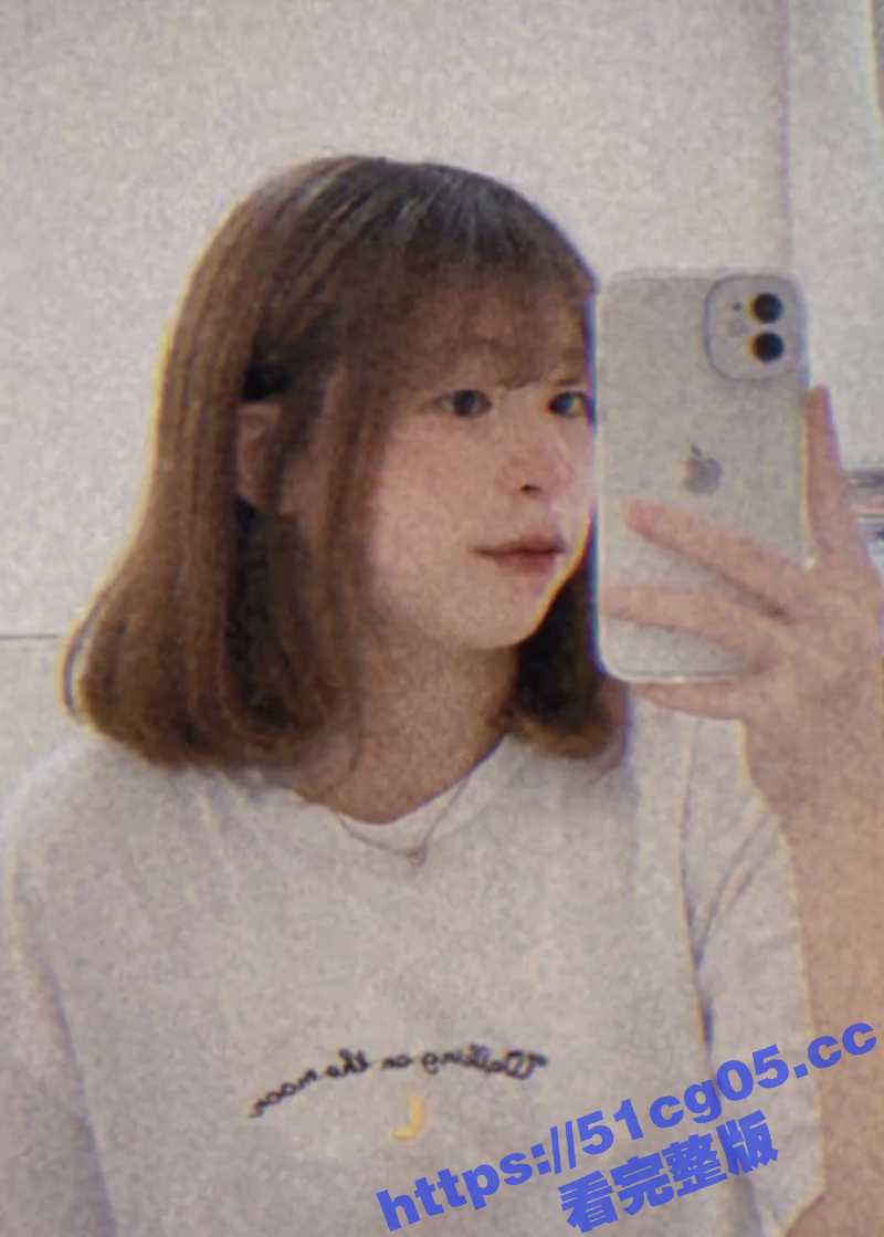 艺术院校00后小姐姐相关图片