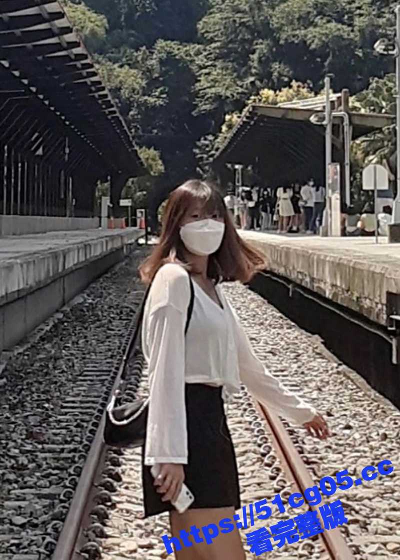 艺术院校00后小姐姐相关图片