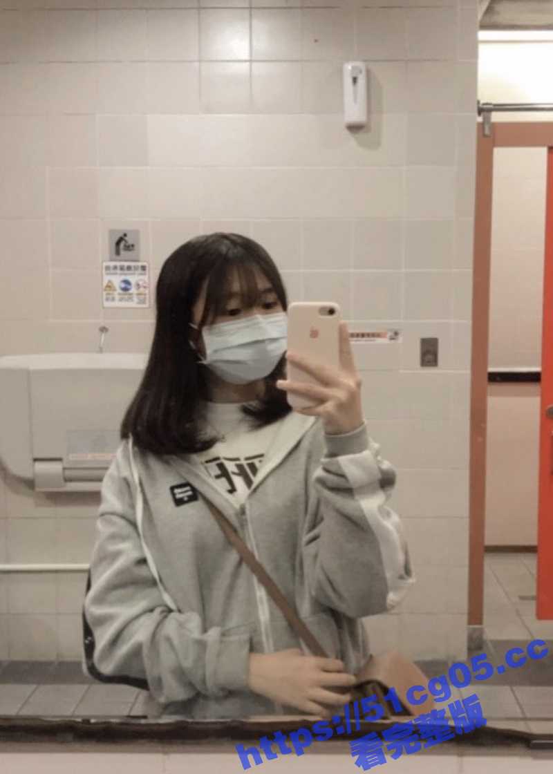 艺术院校00后小姐姐相关图片