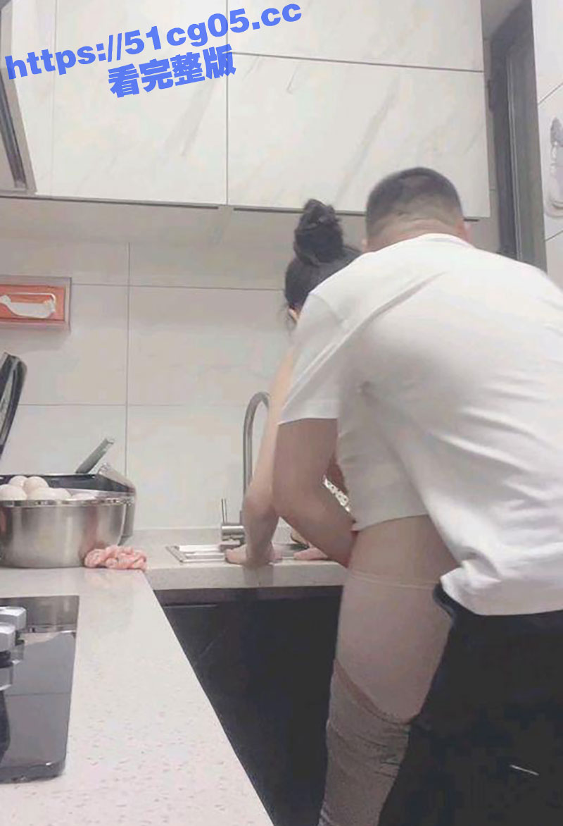 海角真实叔嫂乱伦 趁相关图片
