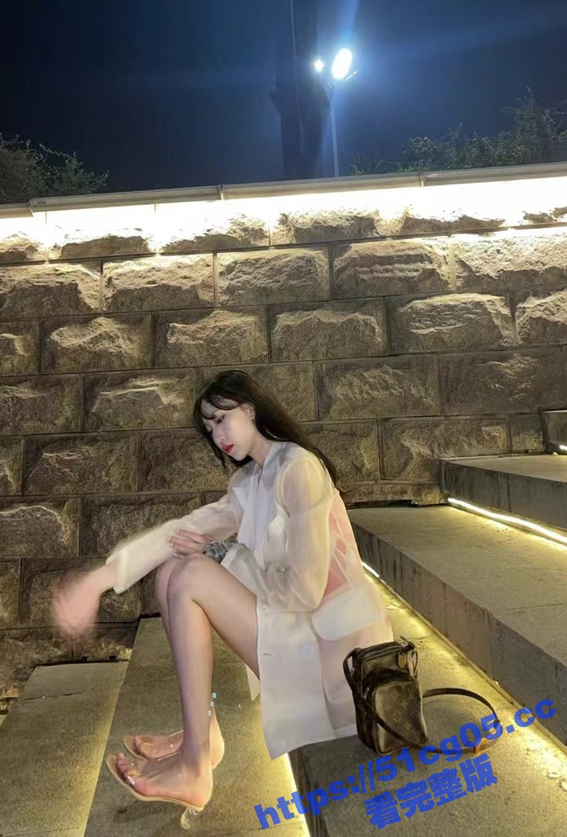 姐弟乱伦！我的极品姐相关图片