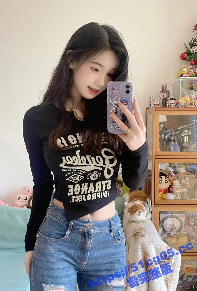 无毛白虎逼留学生被大屌洋爹无套狂肏 撕开的牛仔裤比情趣衣物还给力 白嫩的大屁股夹得超紧 内射美鲍