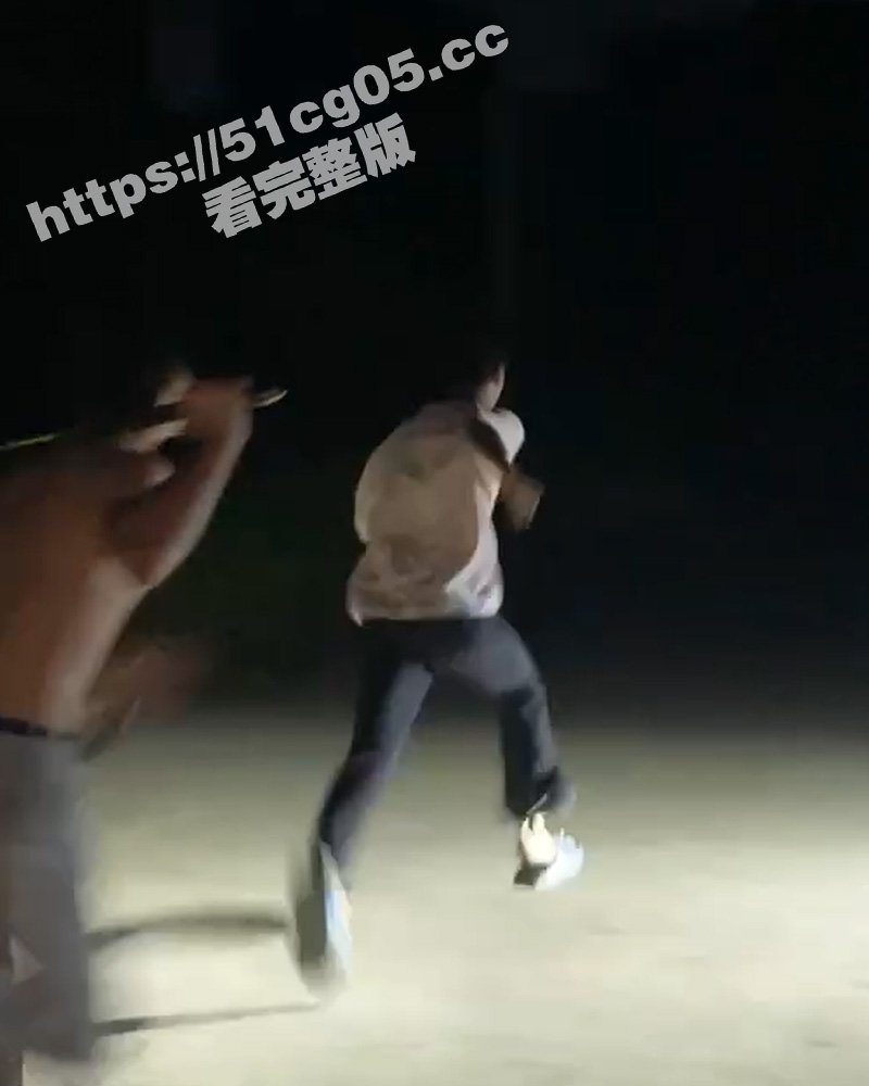 广西南宁精神小伙打架相关图片