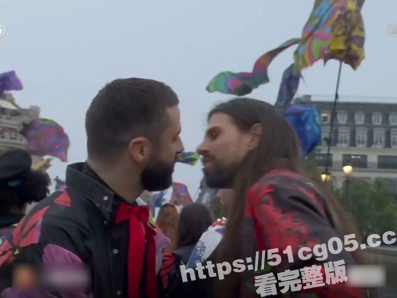 太尴尬了 法国等了一相关图片