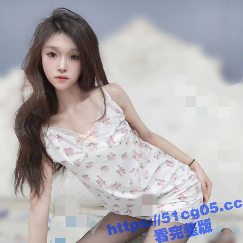 05年极品嫩妹 背着相关图片