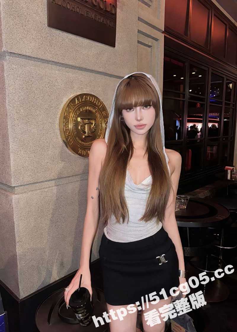 抖音颜值网红EunH相关图片