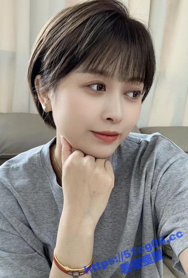 和女主管约炮开房 平相关图片