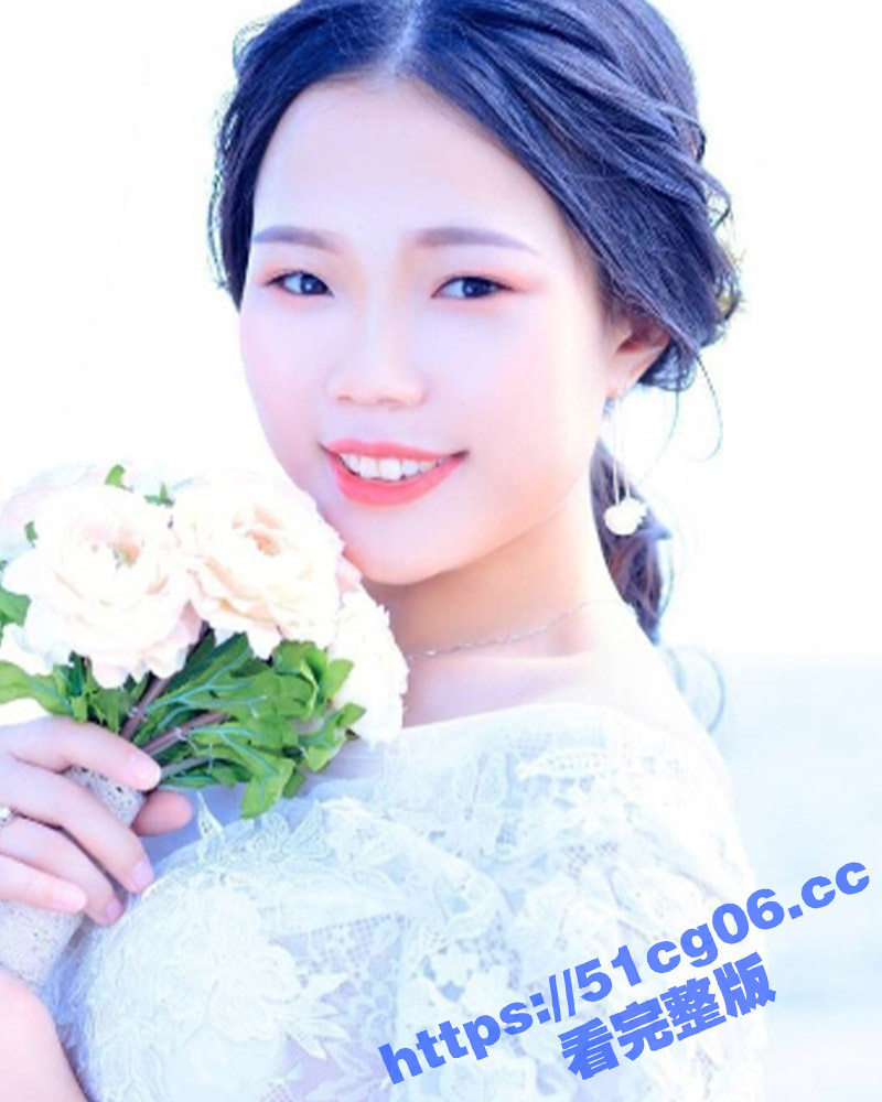 眼镜反差婊已婚少妇 彭丽雅 性爱自拍视频遭泄密 在床上被老公各种姿势无套爆操 高潮时叫得可淫荡了