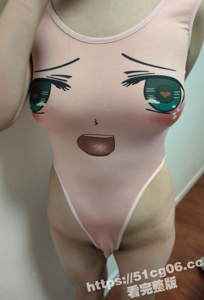 我的极品租客少女 无力还款租金只能肉偿！穿着我为她精心准备的连体内衣 用无袜嫩足为我足交！