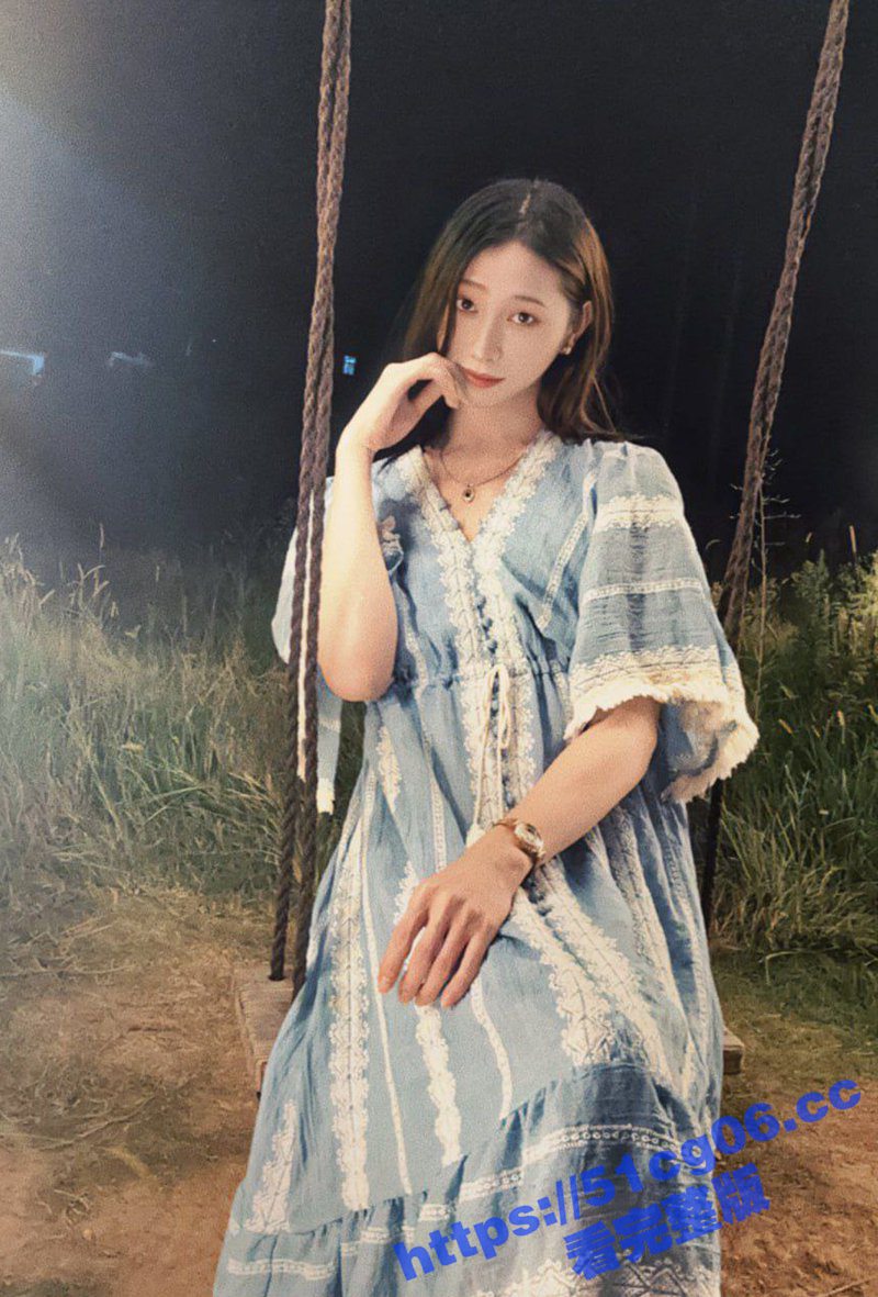 超高颜值反差婊口交吃相关图片