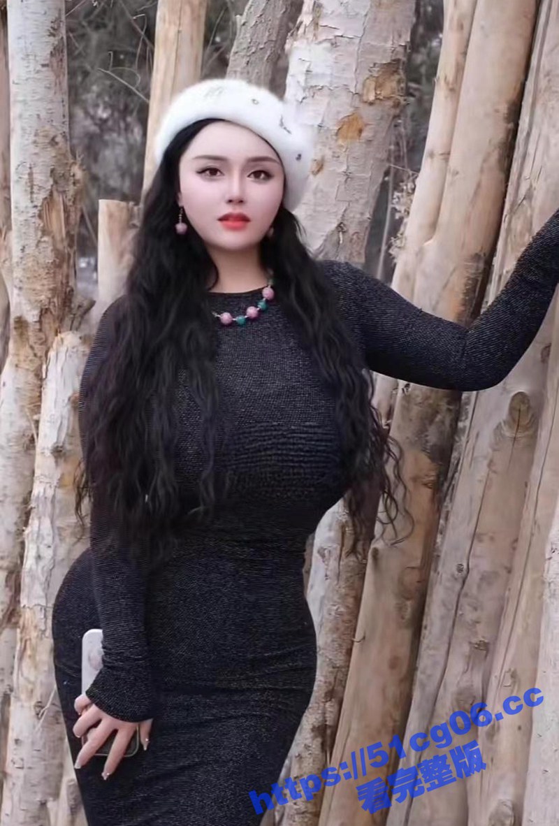 抖音爆乳网红 刘雯房相关图片