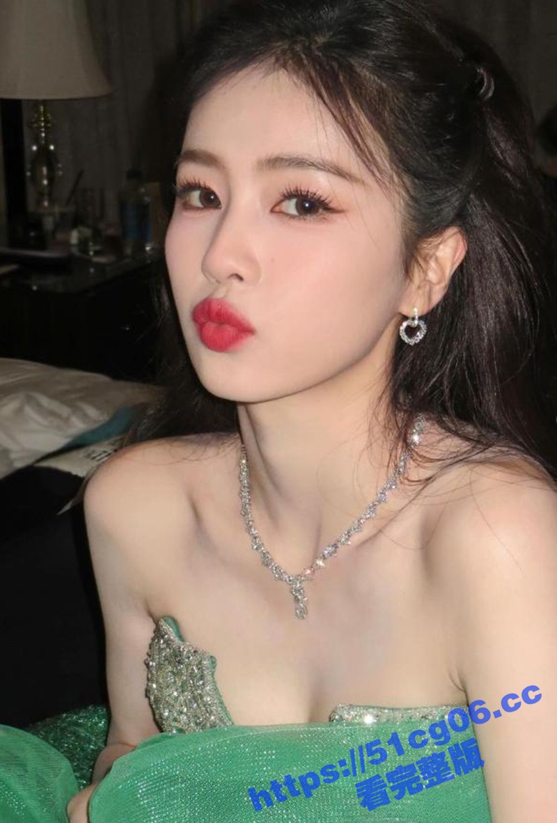 清纯女神 人气明星演员 白鹿AI换脸来袭 女社员在酒店被男社长潜规则 各种姿势爆操