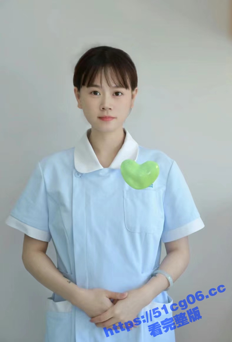 广西南宁卫生学校 公交车校妓 李晓霞 兼职援交视频曝光 各种跪舔吃鸡 口活堪比专业技师