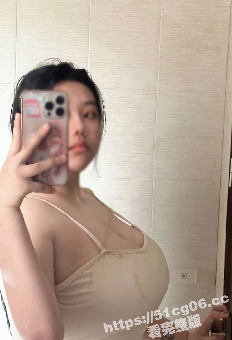 推特顶级大奶牛女神 相关图片