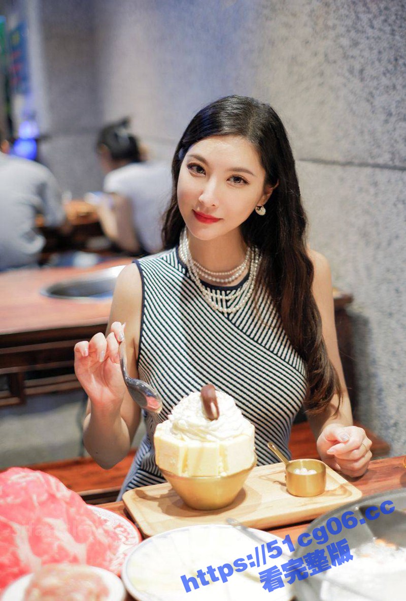 偷拿熟女姑妈内裤打飞相关图片