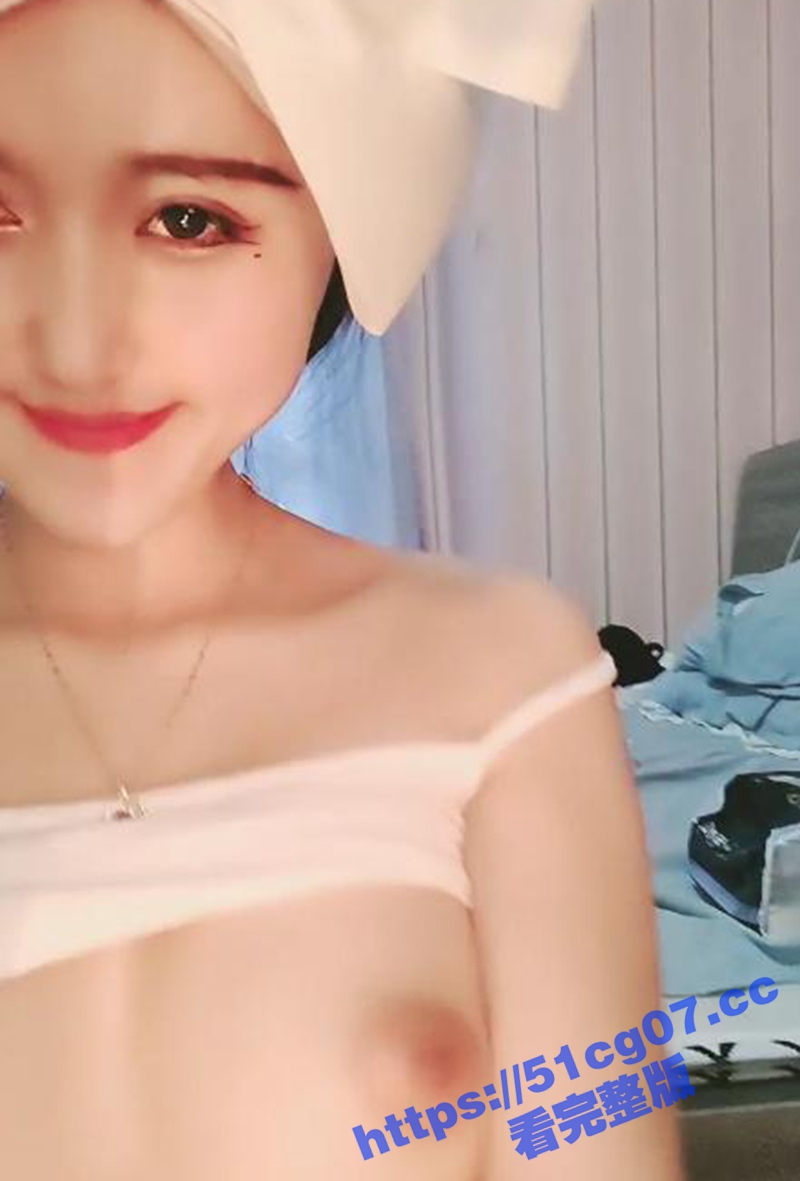 半糖颜值女神 AV安老师 美乳长舌主播 自慰抠逼蝴蝶美鲍 口交啪啪自拍视频 舌头真的好长