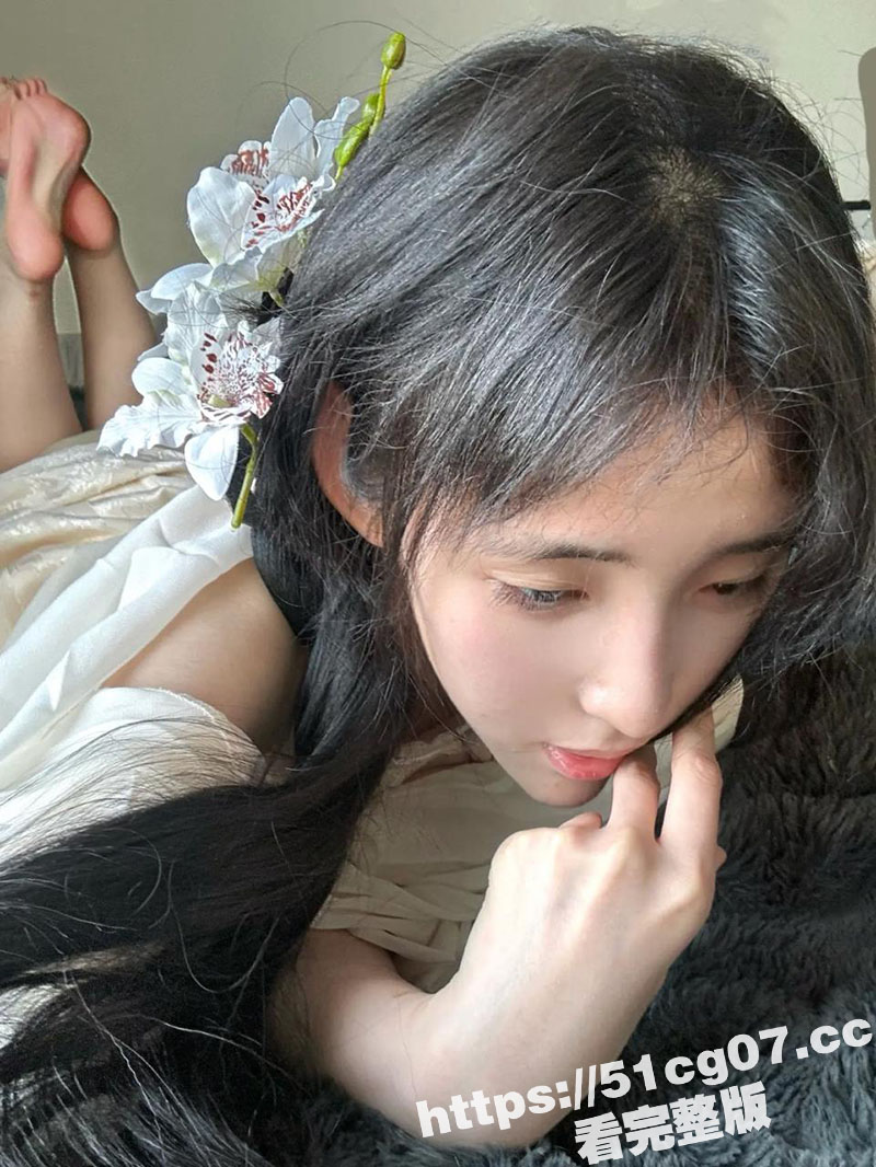 抖音长腿御姐网红张人相关图片