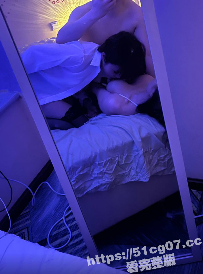 四川成都少妇亲姐妹花相关图片