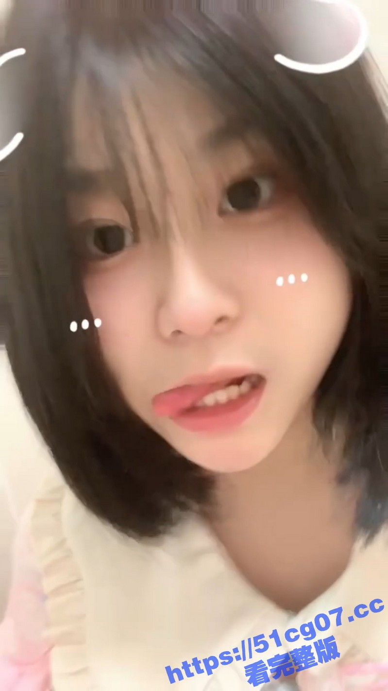 超级可爱的萝莉学生妹相关图片