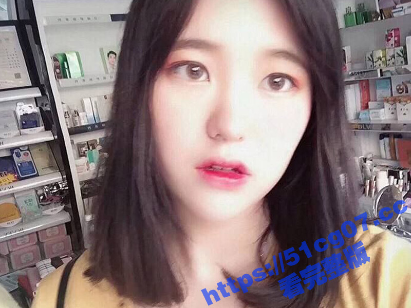 母狗曝光！微胖小坦克相关图片