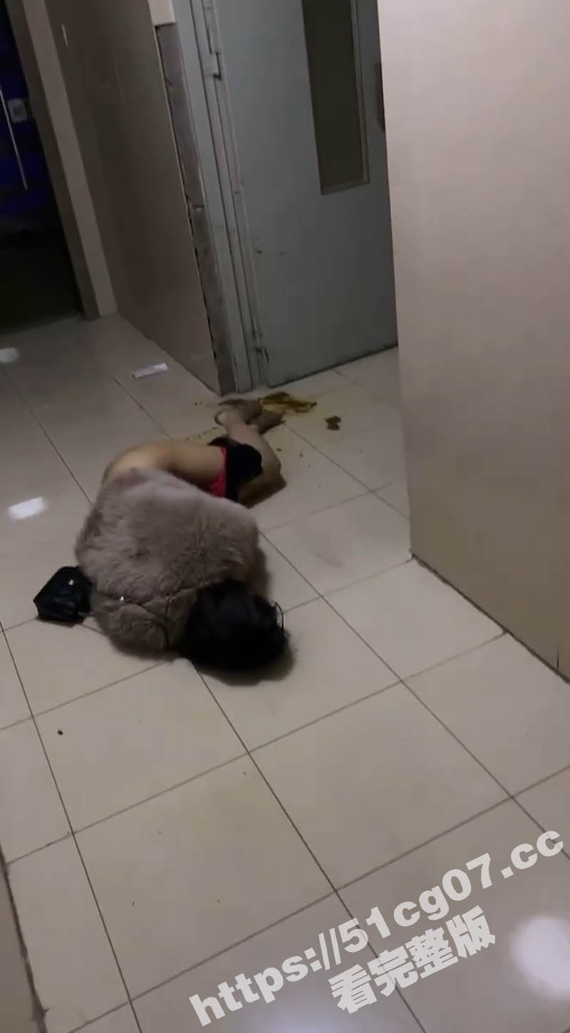 集美醉酒捡尸合集！撒相关图片