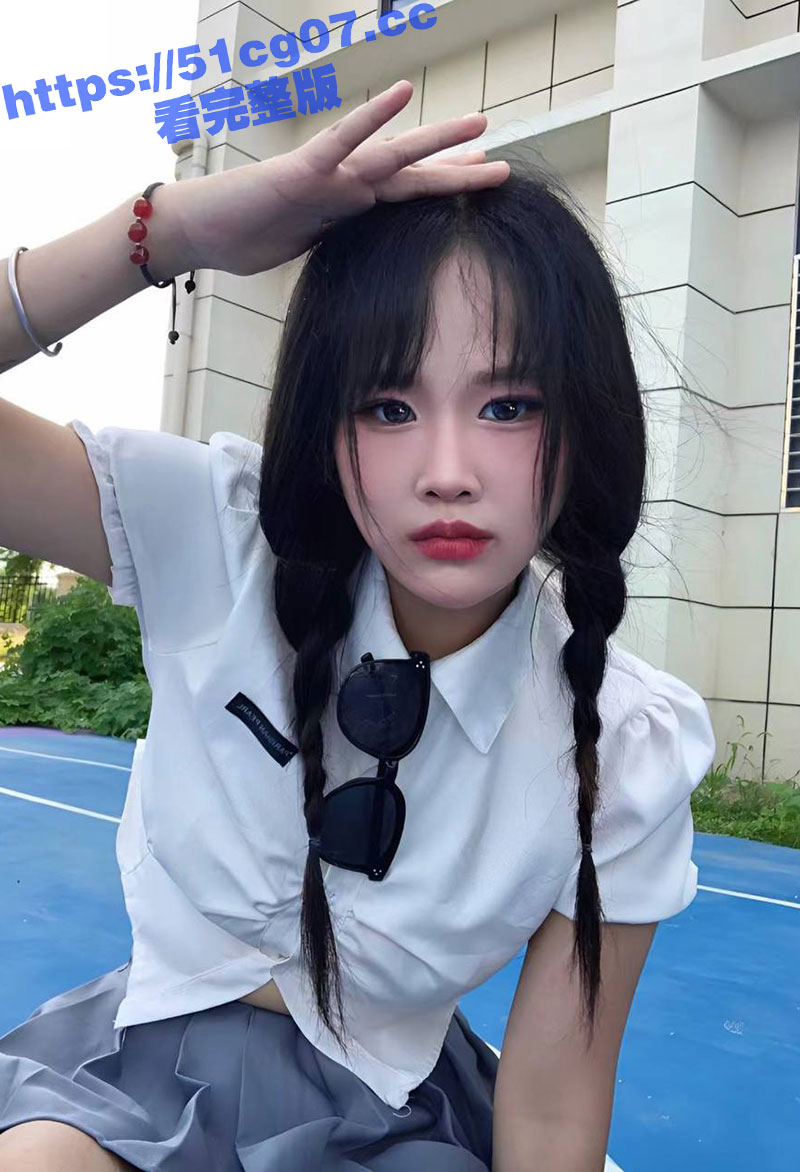 抖音清纯巨乳网红 K相关图片