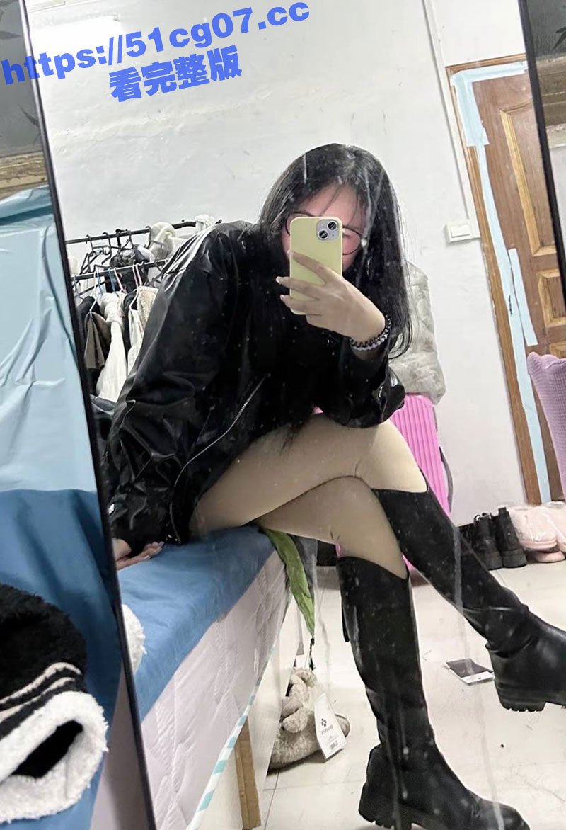 抖音清纯巨乳网红 K相关图片