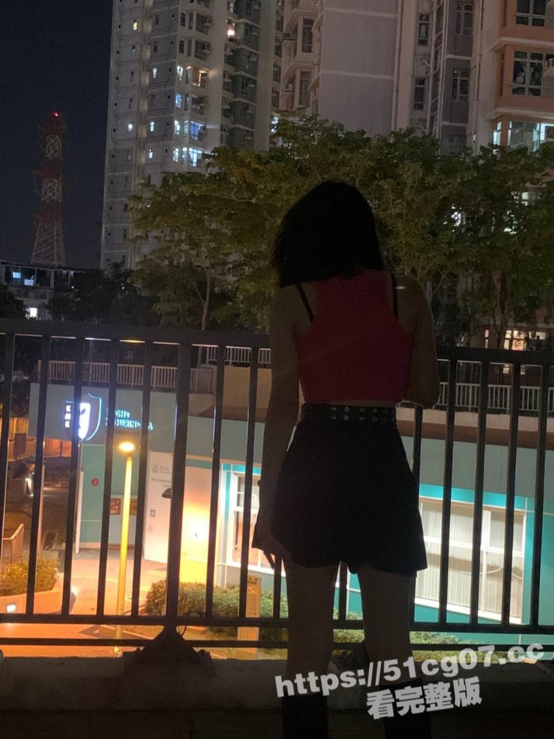 香港女大学生参加同学相关图片