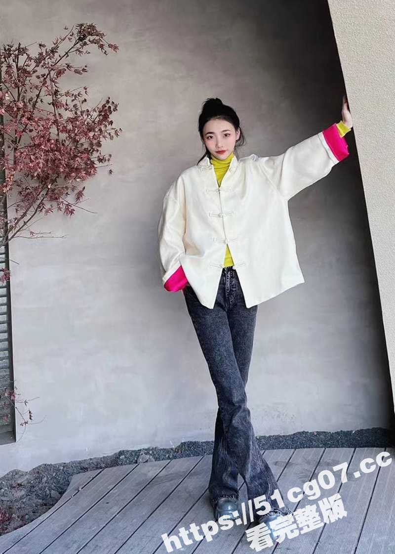 艺校舞蹈系小嫩妹宿舍相关图片