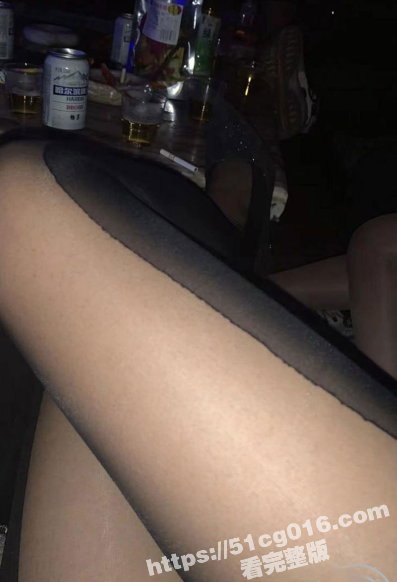 夜场KTV内女孩的真相关图片