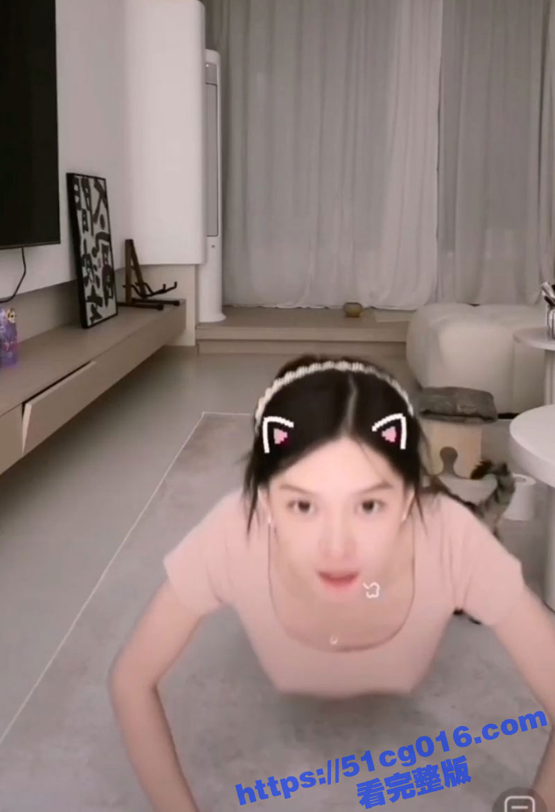 抖音女主播各种精彩走相关图片