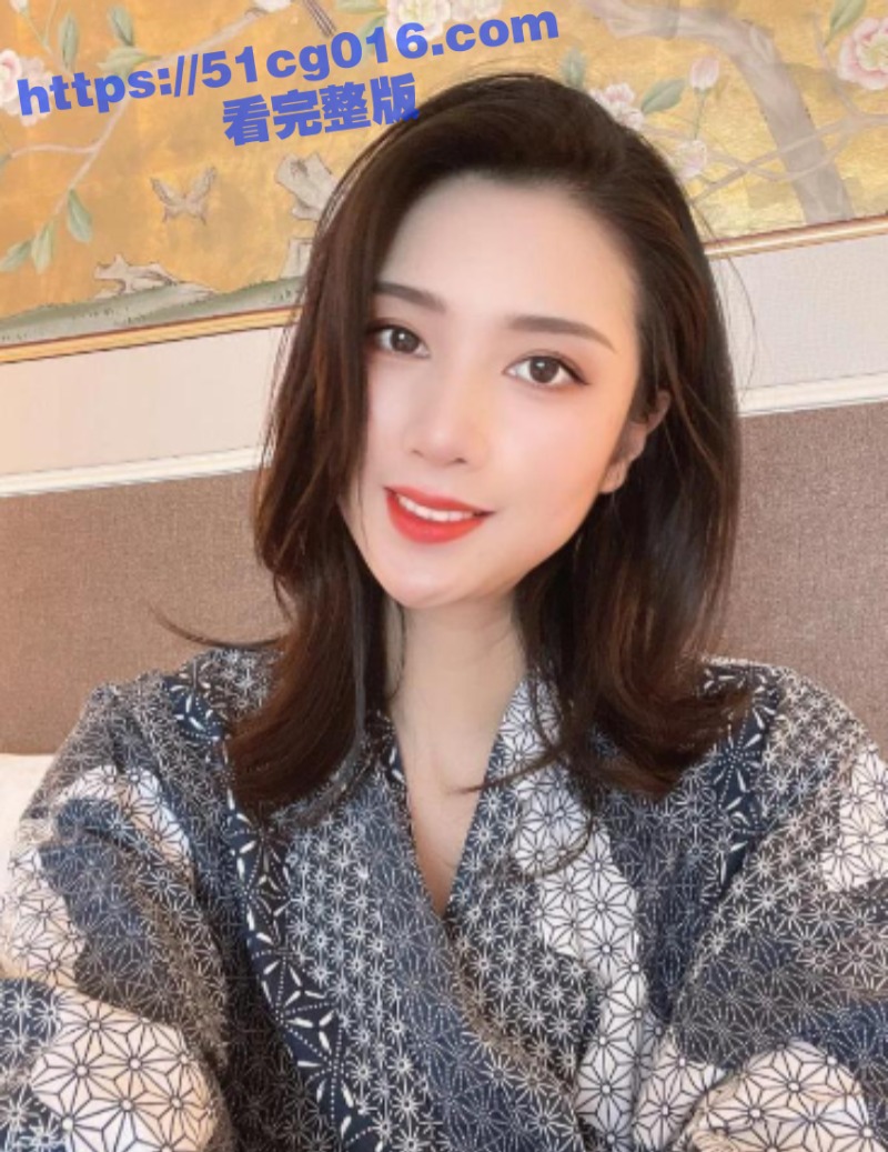又是你们最爱的熟女阿姨 好朋友的妈妈微醺状态被我无情抽插 反差感十足!
