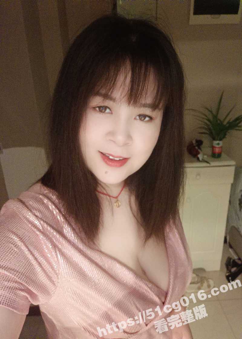 做过鸡头的D奶肥臀成都少妇楼凤 媛媛 露脸性爱自拍 床上一条龙服务 妈妈桑的活就是好！