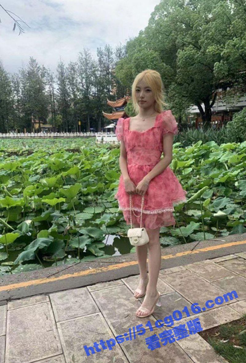 极品清纯小萝莉 肤白相关图片
