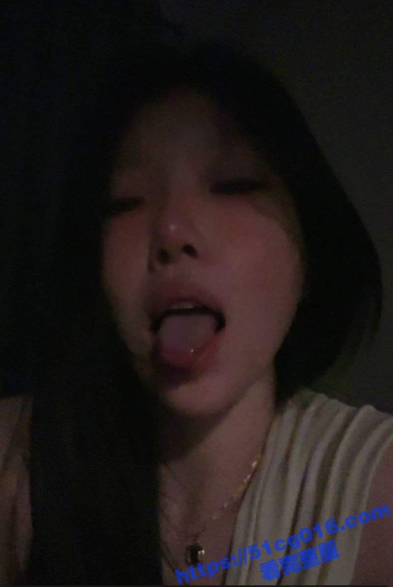 抖音擦边网红 好香呀相关图片