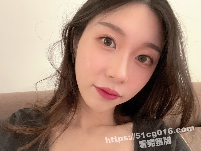 清纯学妹和男友私下自相关图片