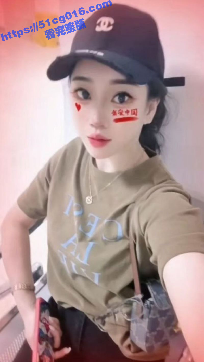 独家曝光福州气质极品女神 新婚一年就忍不住去做鸡 身穿各种情趣衣服服务男人 巨乳肥臀非常诱惑