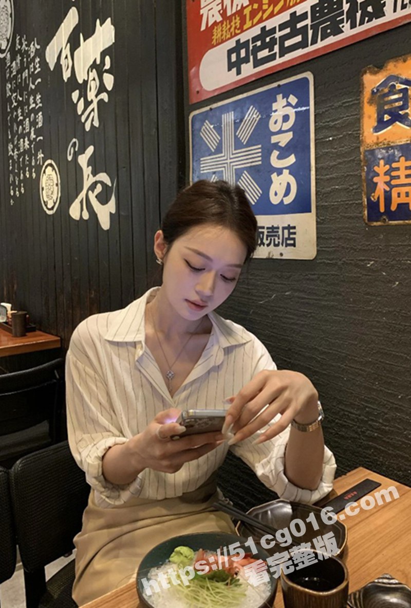约炮颜值反差美女学生相关图片