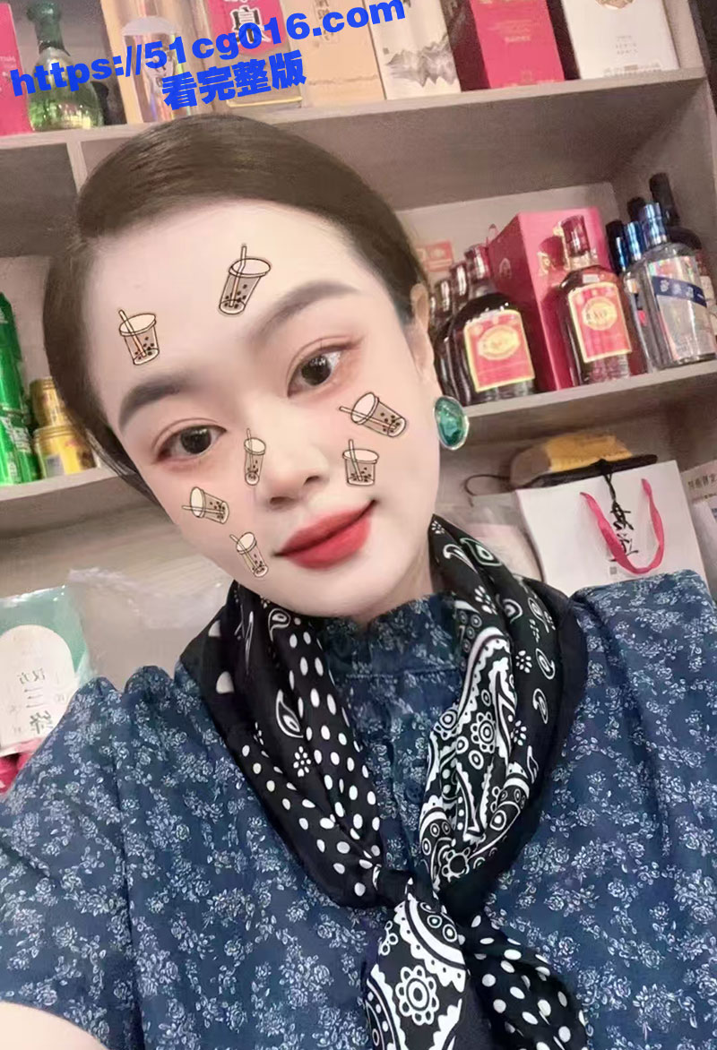 海角真实乱伦之饭店包相关图片