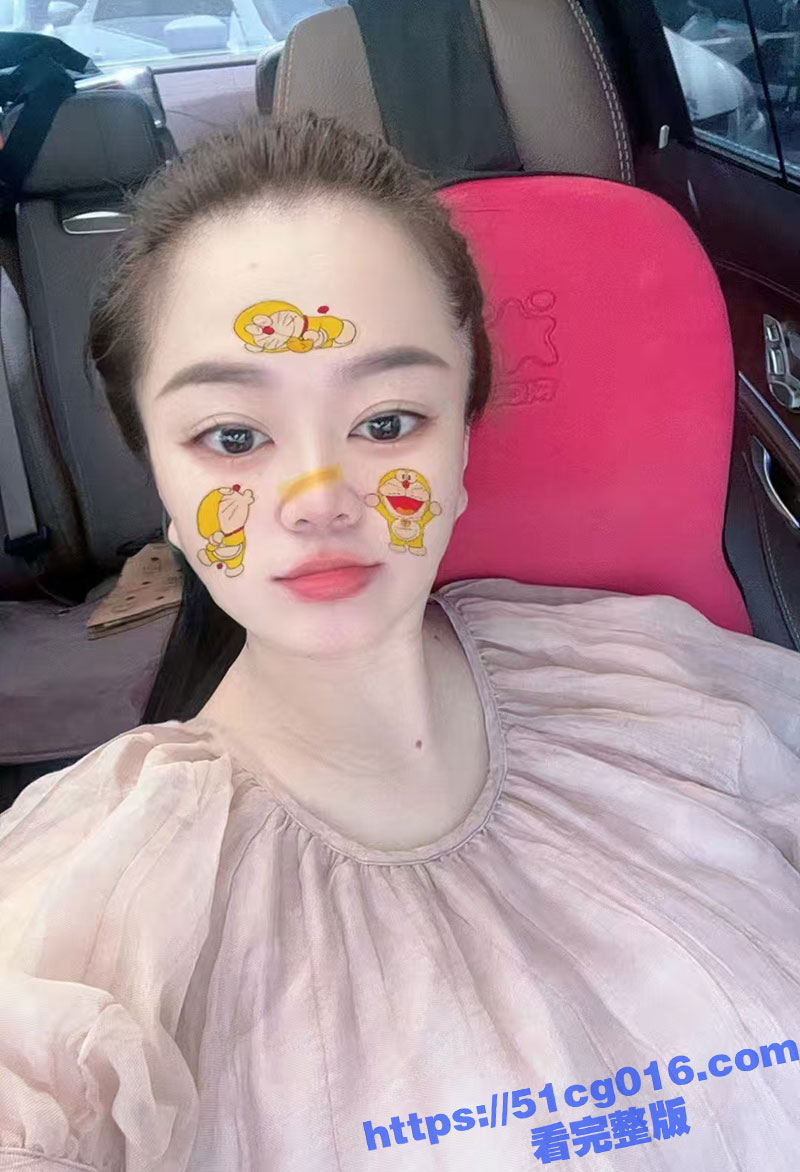 海角真实乱伦之饭店包相关图片