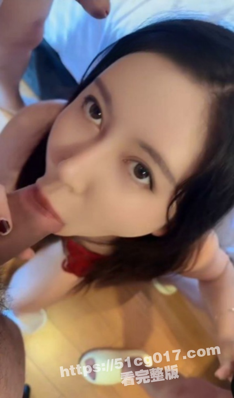 秀人网巨乳 李雅 首相关图片