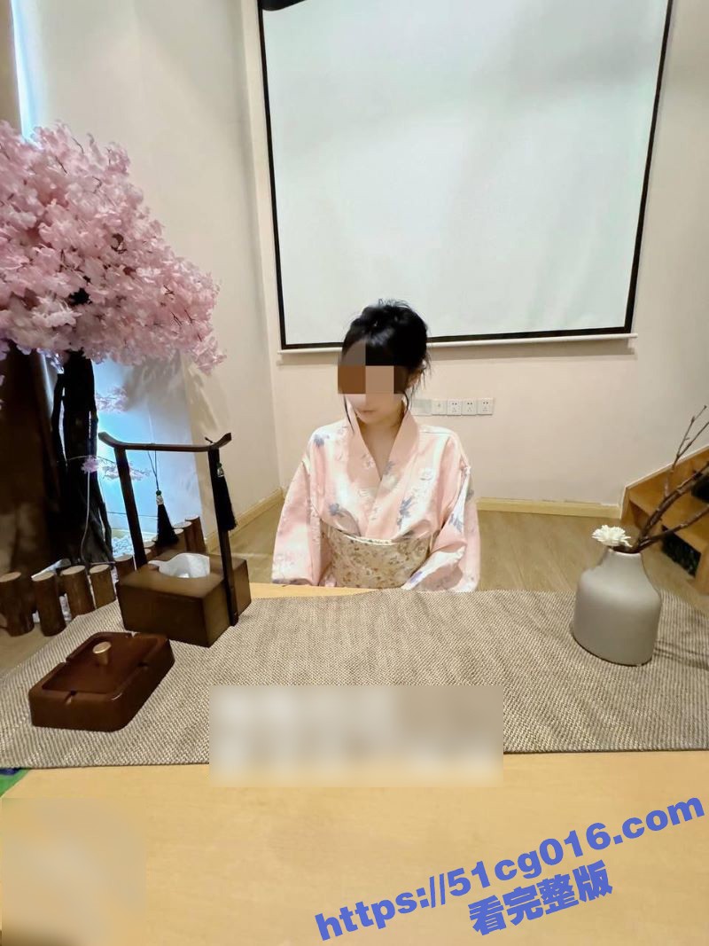 海角大神意淫自己妹妹相关图片