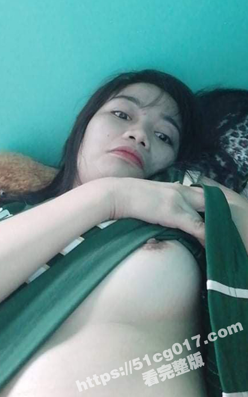 得不到就毁掉！越南美女跟前任分手后被报复曝光做爱视频 妹子奶子白嫩挺翘 随着音乐律动被后人猛怼
