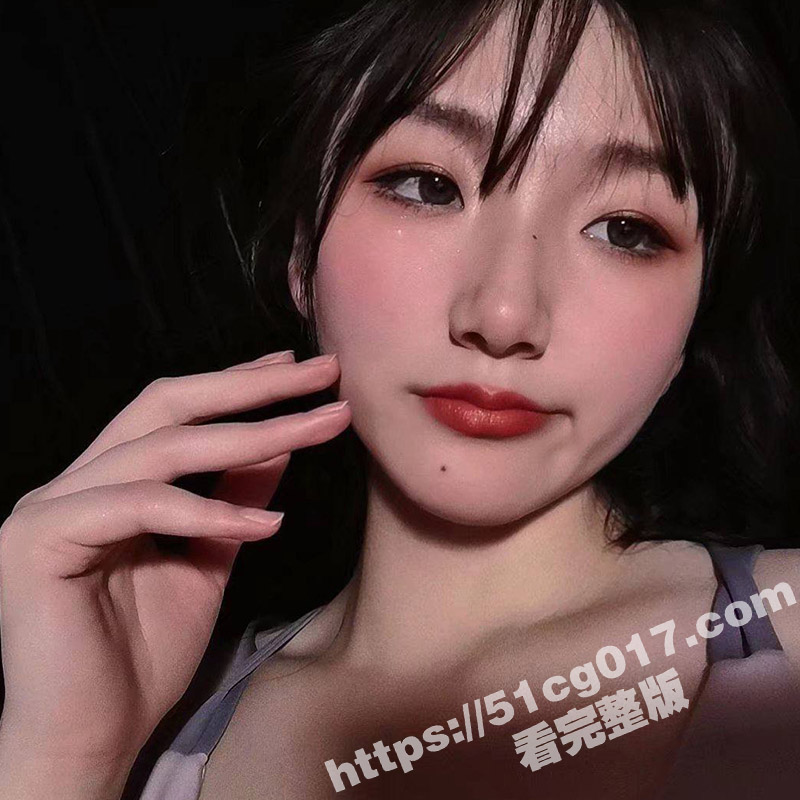情侣泄密！活泼开朗的相关图片