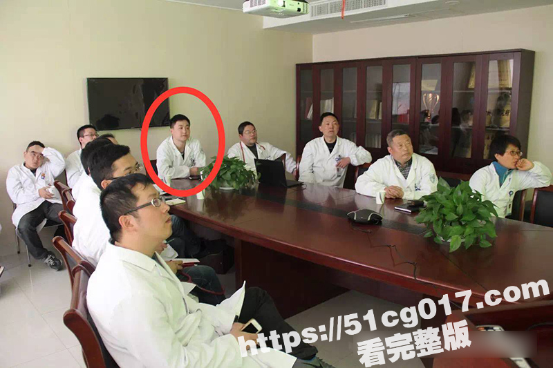 已婚女护士出轨男医生相关图片