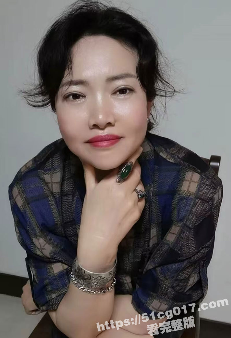 海角社区母子乱伦大神相关图片