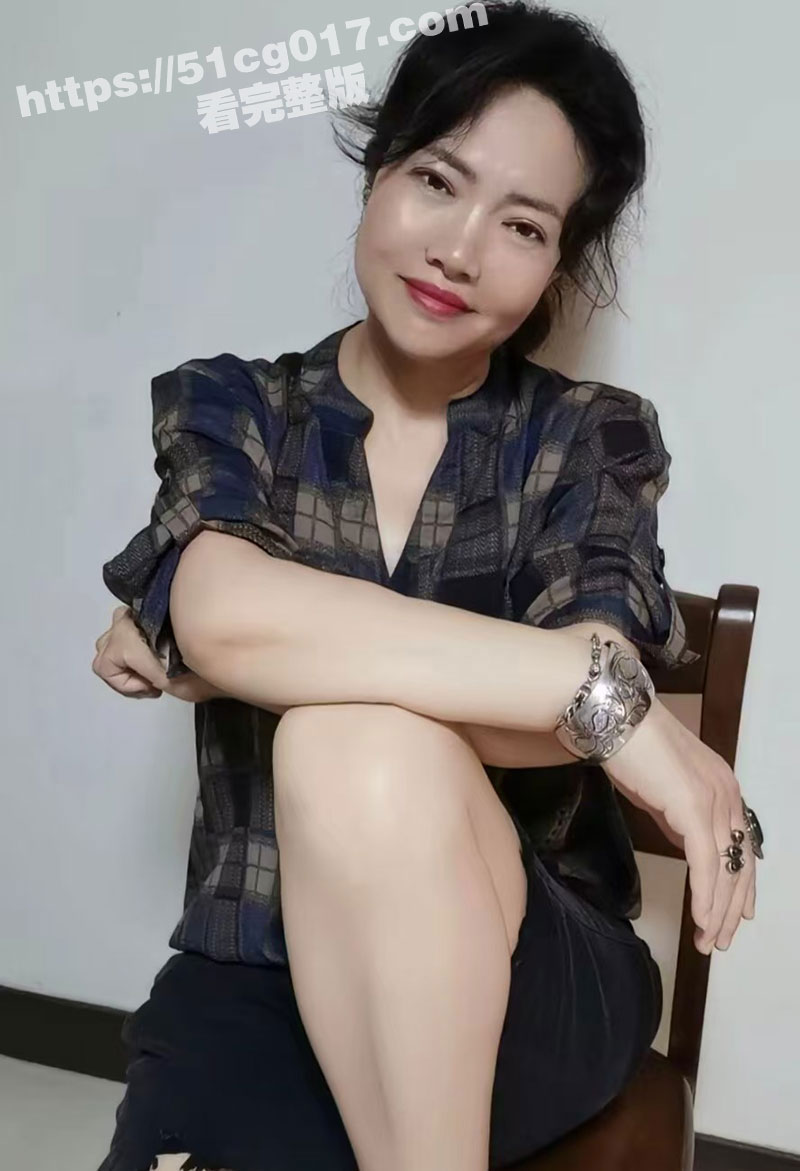 海角社区母子乱伦大神相关图片