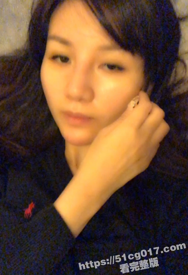 顶级冷艳女神 梁欣怡相关图片